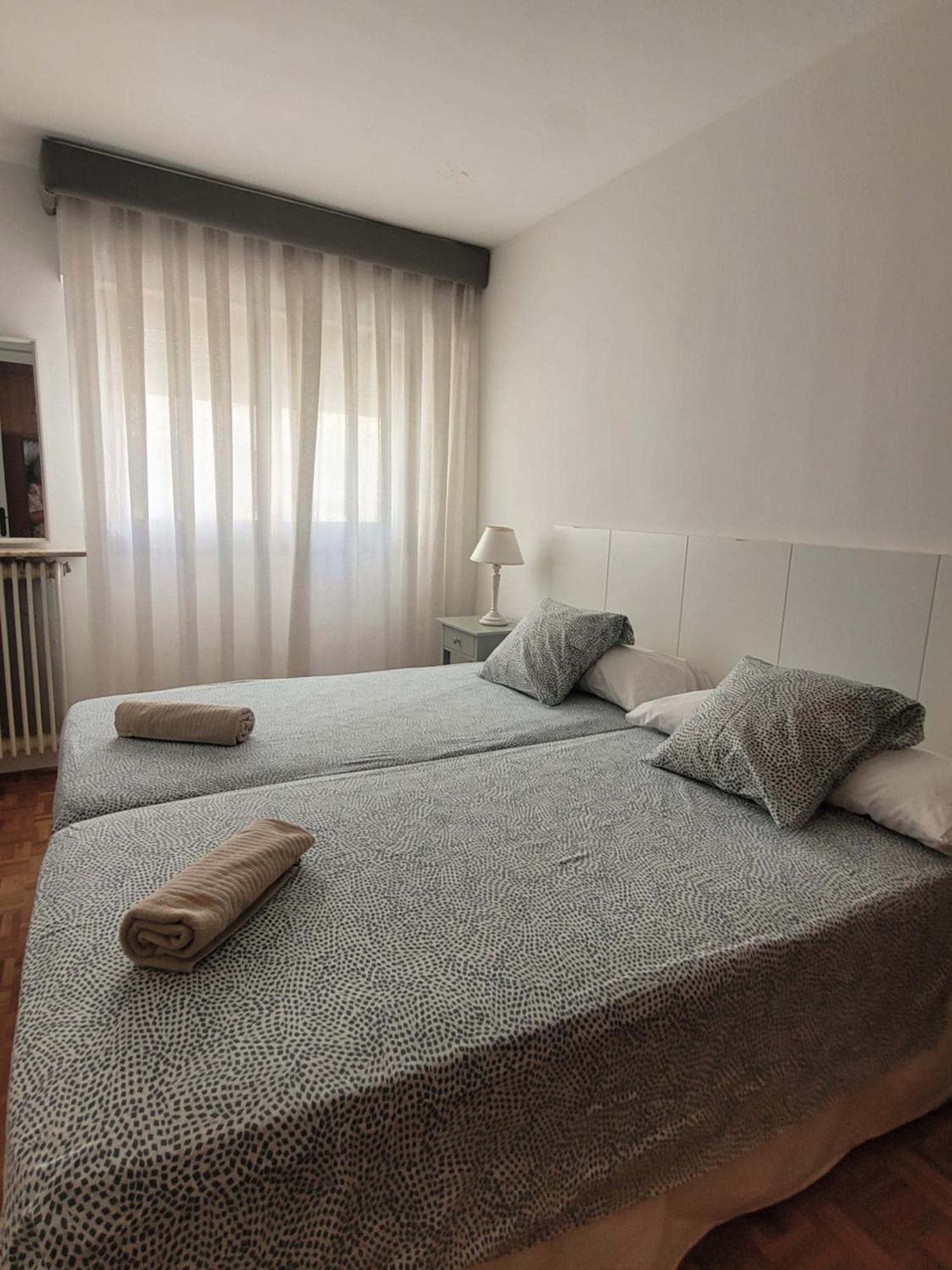 Apartmán Flor De Nieve Jaca Exteriér fotografie